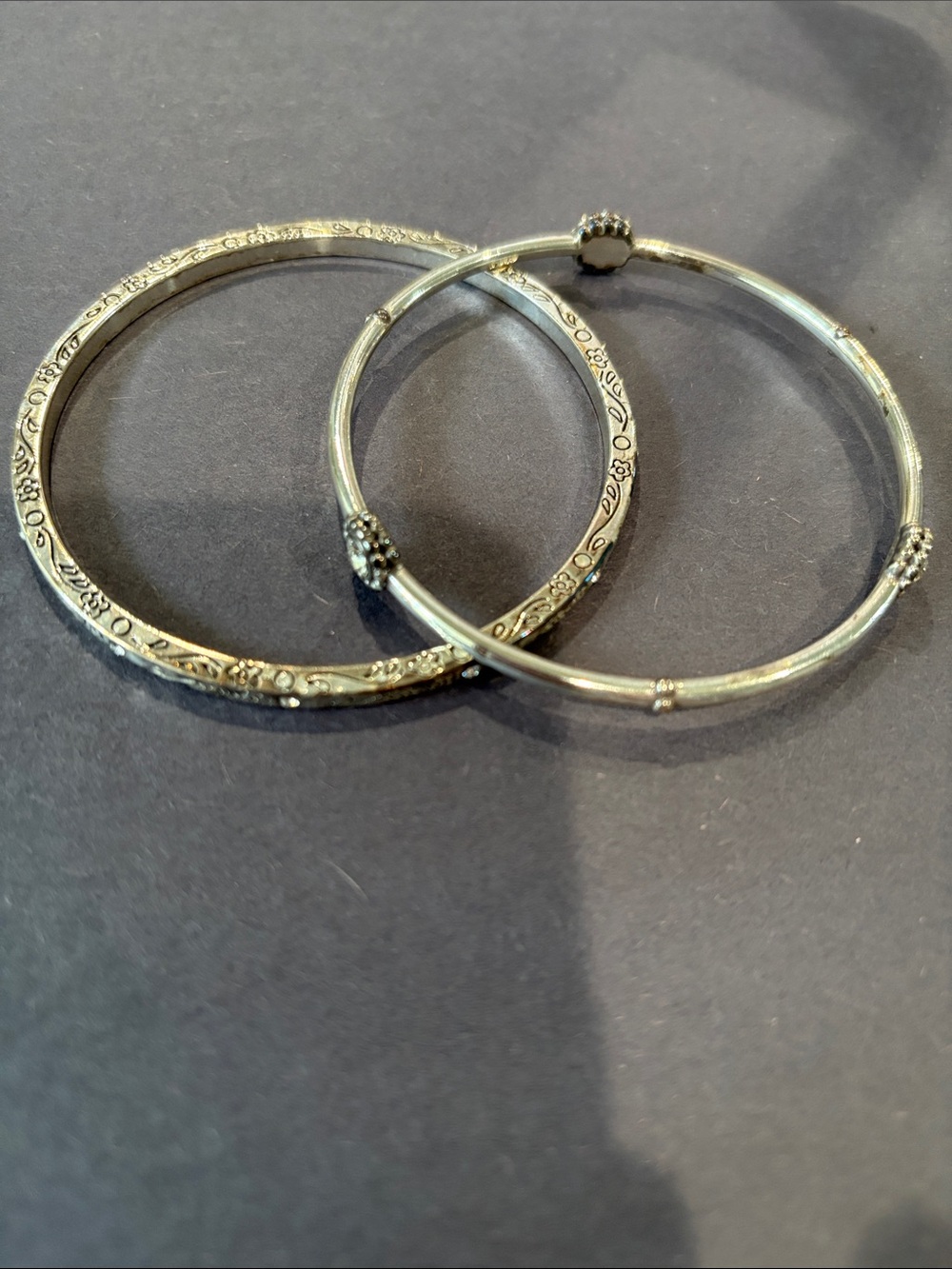 Delicate silver tone Floral Engraved Bangle Set